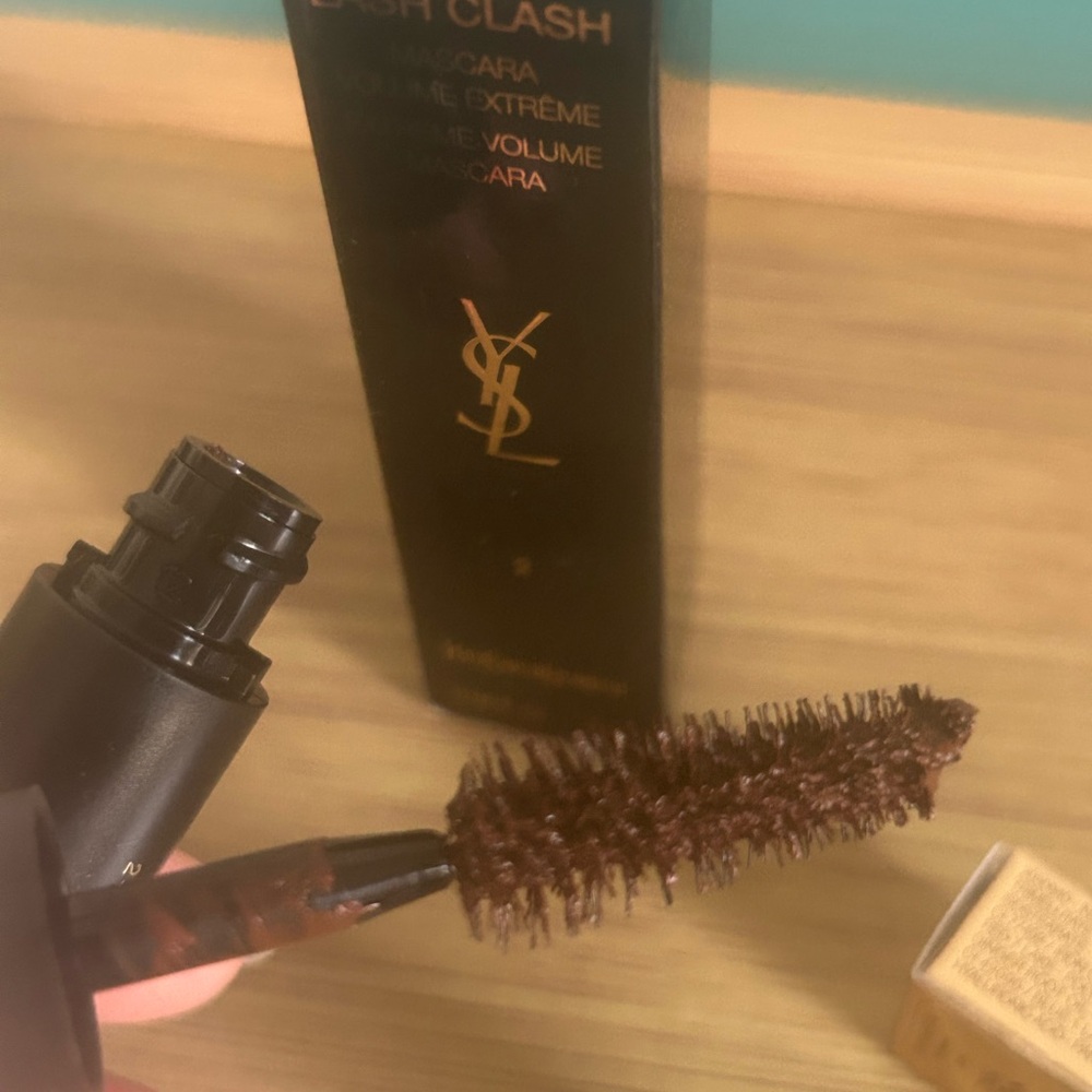 New Yves Saint Laurent Lipstick Gloss Mascara Travel Set - Neutral Nude Shades - Picture 6 of 14
